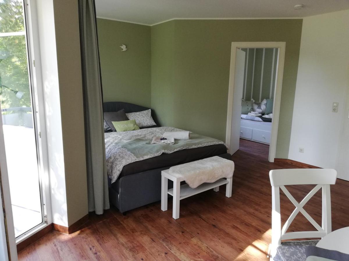 Ferienwohnung Am Kurpark Bad Klosterlausnitz Bagian luar foto