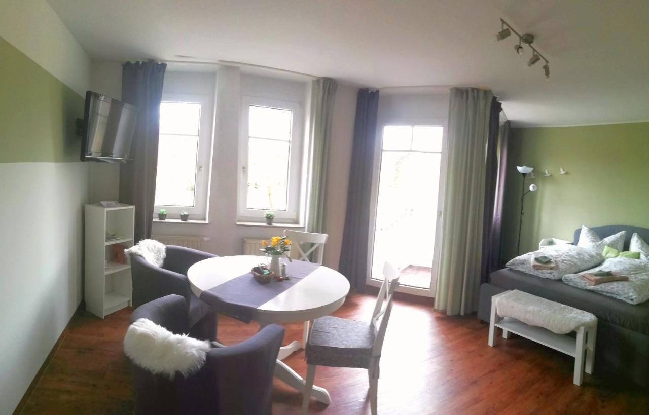 Ferienwohnung Am Kurpark Bad Klosterlausnitz Bagian luar foto