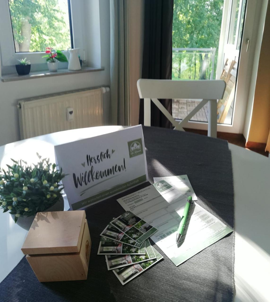Ferienwohnung Am Kurpark Bad Klosterlausnitz Bagian luar foto